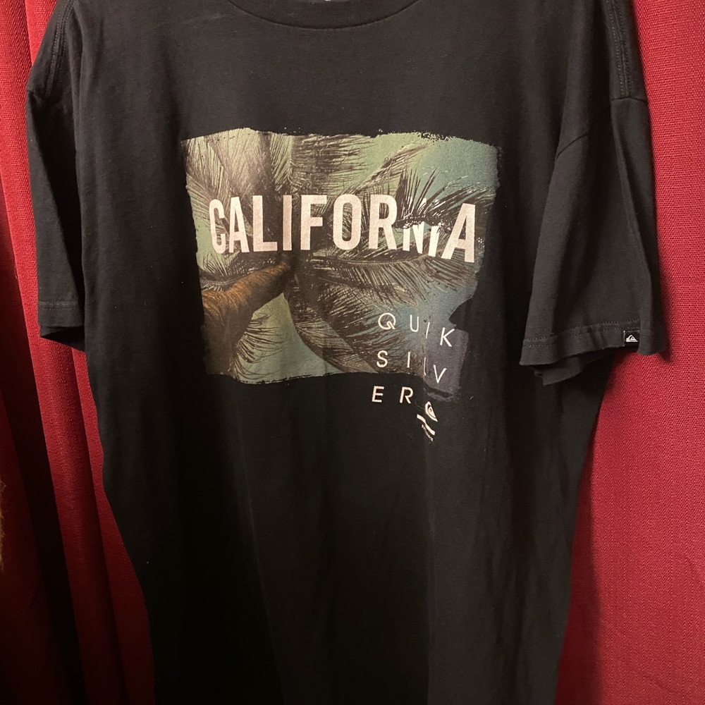 Quiksilver- California Palm Tree Black T-Shirt-XLarge‎